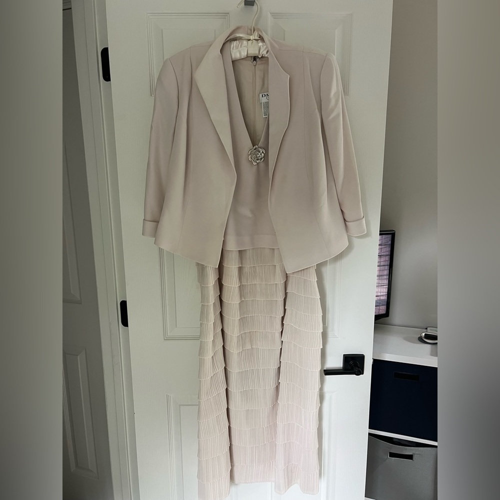 2Piece Daymor Couture Halter Mother of the Bride V-neck Dress in Off-White